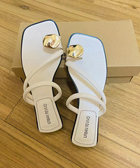 Ur ��˫�̰�ɫ��Ь���������ͷ��֮һ