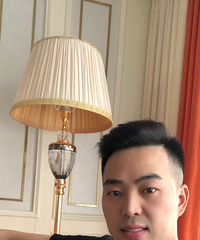 33岁做生意的哥子征婚,年收入100万左右