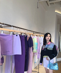 ĵĵ꣬һұŮװ̫꣬ù䡾ļ2