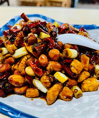 żȻ����һ�ҺóԵ�С���ӣ�����������Ȼ��ô�ó�