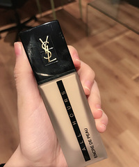 ysl恒久、阿玛尼权利、植村秀小方瓶、兰蔻持妆选哪个?