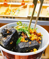 2��ԳԺȺ��γ�ɳ���о����˳���ûʲôˣ��