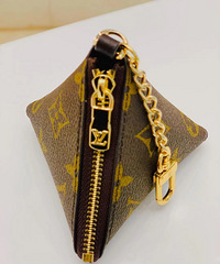 ��һöС������Ǯ������������С����ٺ��ʲ�����