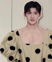 ����һ���׾�ͤ�¼ܣ����úú�Ц��