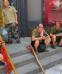 棒棒越来越少了?我在朝天门找答案