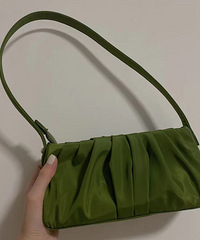 ������һ��Ҹ�°��������ɫ�����ӣ����ʺ�����