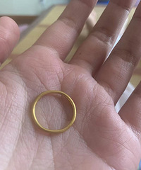 我的周大福素圈戒指好容易变形,姐妹们的会这样吗?