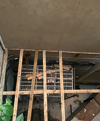 怎么劝阻楼下邻居违建?求支招
