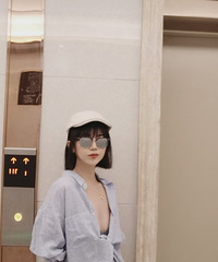 干净、清冽、利落的打扮