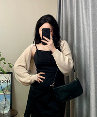 谁说微胖女生夏天只能穿黑色~ 彩色衣服它不香吗!
