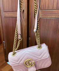 �������ӻ����˰ɣ������ɫGucci Marmont....