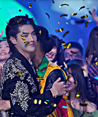 ���Ʒ�����ɾ�������������ෲ���΢��