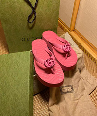 �²�Gucci���հűȷۼн��ϣ�����һ�ۿ�����˫�ģ��۵ú���