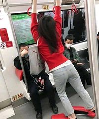 论坛的兄弟姐妹们,如何用一句话来形容一下这双鞋~