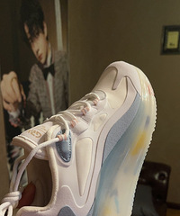 ���������Ƕ��ˣ�����һ˫����������Ŀ���