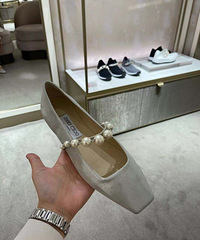 Jimmy Choo��˫ƽ��Ь��ɫ������