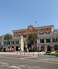 ֱ����������������С���Ʒ�ƺ��ۿ���Σ�������һ�ٳ�ͷ