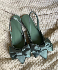 30��Ǯ�ĵ�Ь��ô�����ʣ����о����̸���������