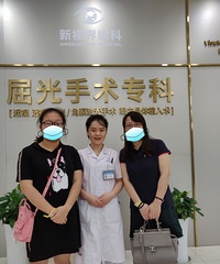 ȥ���Ů��һ�����Ľ�����������һ������˵�¸���