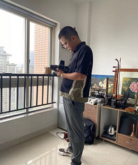 90年175CM的美术老师征婚,父母退休不存在负担