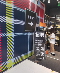 Aj��Ҭ�ӣ��������ƾ���һ����Ц��