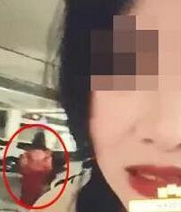 女网红直播间哭喊,称被红衣人跟踪