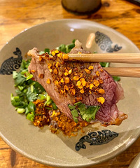 ����һ�Ҳ���ʱ����ֵı���С�꣬ţ�ӺóԵ�����