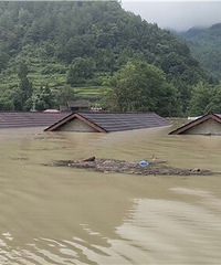 丰都暴雨房屋被淹10人受困