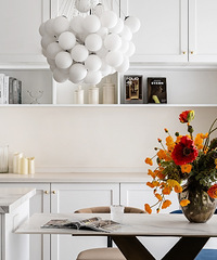 60万装南山郡150平法式跃层,餐厅的气球灯太萌了