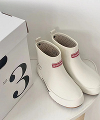 ����ҲҪ����ʱ�ֵ��У��о���ɶҲ����Υ�͵�С��ѥ