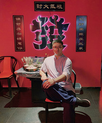 26岁175CM的高校艺术类老师征婚,不抽烟不酗酒