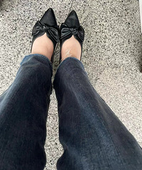 ţ�п����ɫ��Ь�������