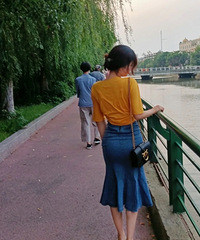 讲真,你们觉得这个鱼尾裙好看吗?说好看的不违心吗