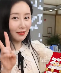 �泩���Ļƽ��������͵�ɫ��