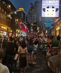 人挤人的十八梯,你们去了吗?