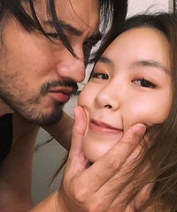 ������Ů�ѣ���һ������ٵİ׸�����