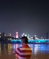 89��183CM�ĸ������飬�ڿ���������ע��һ������ʦ