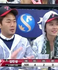 �ƾ������˺��һ�룬ͻȻ���˶�̥