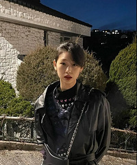 「鱿鱼游戏」一夜爆红,女主穿搭比剧更值得看!