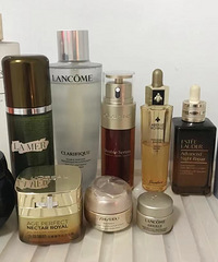 护肤和衣服比,你更愿把钱花在哪上面? 一千的精华感觉比衣服值