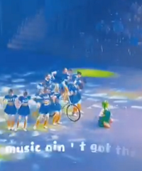 ����Ϸ���˲��ˣ�һ��Сʱ��ֵ