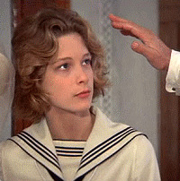 ��һ��������ձ���ͱ����ݴݻ٣�