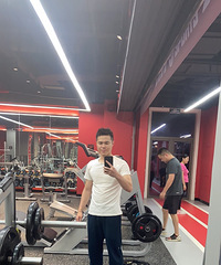 91年173CM的小哥征婚,上市房地产公司运营岗