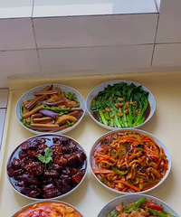 94年173CM的管理小哥征婚,希望对方身高155以上