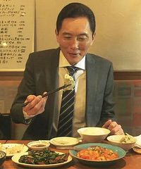 ���¶�����ʳ�ҡ�����й��ˣ�����