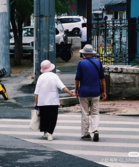 ������Ǯֻ����һ���ˣ���ѡ��һ��������һ����