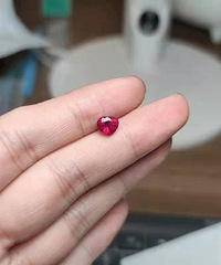 生命在于折腾——珠宝改款2件,耳钉改手链,完美