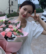 97年160CM妹子征婚,从事社群运营