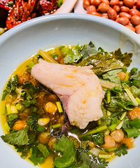 ���"����"���һ��ǵ�һ����˵��ȷʵ�е㲻һ��