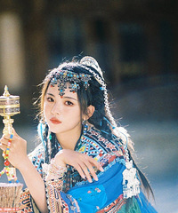 �Խ¥����Ů��Ƭ